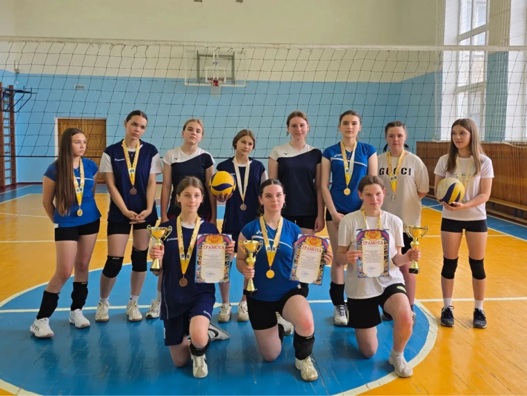 Состоялось первенство по пляжному волейболу среди девушек образовательных учреждений.
