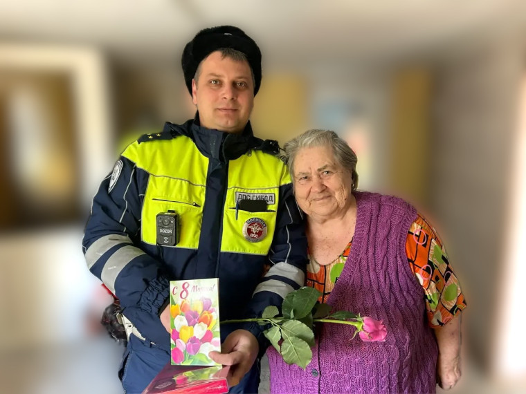 8 марта в каждый дом 💐.